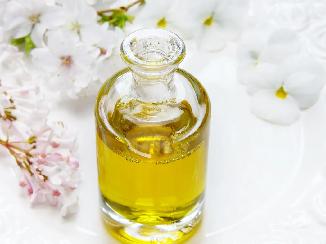 Dlaczego oleje naturalne tak dobrze sprawdzają się w pielęgnacji skóry?